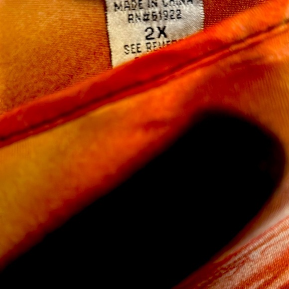 Caren Sports Women’s Elegant Black and Brown Blouse with Sophisticated Style - Picture 6 of 9